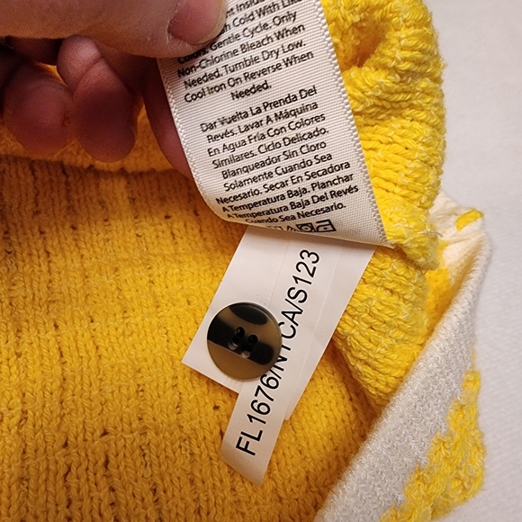 Yellow Short Sleeve Knit Sweater Dress - Picture 4 of 12